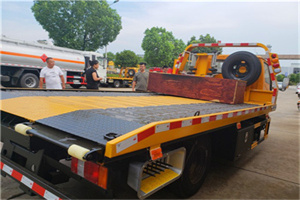 洛阳附近拖车电话号码服务