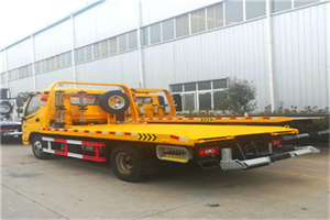 洛阳附近拖车救援搭电